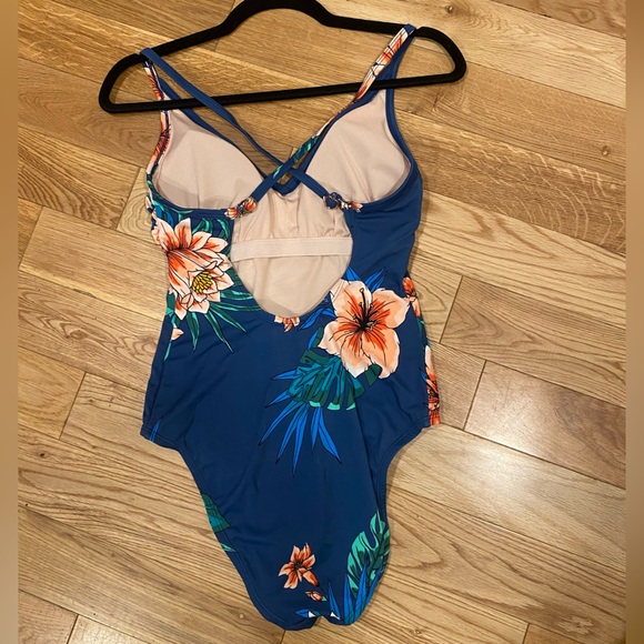 Kona Sol One Piece Floral Print Swimsuit - Picture 2 of 2